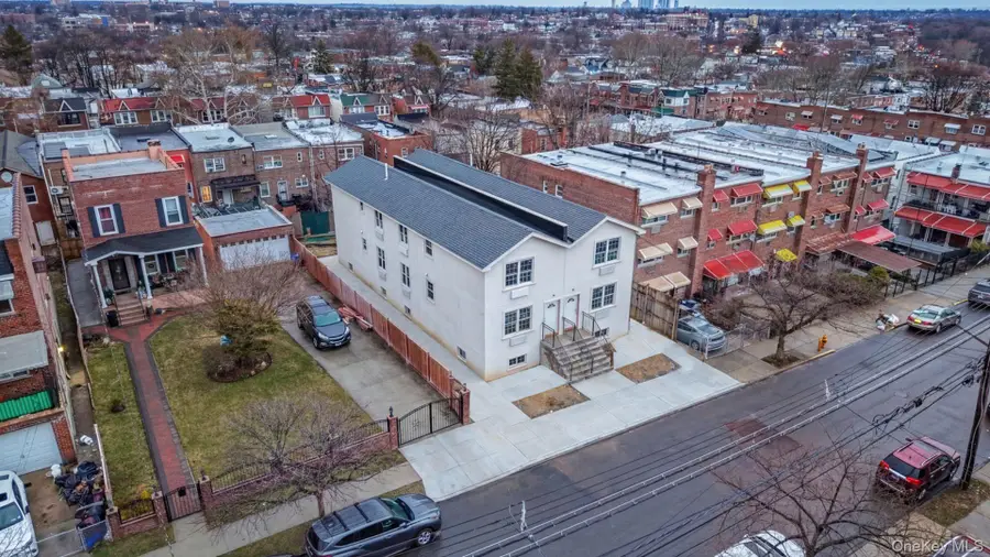 957 E 229th Street, Bronx, NY 10466 - #2