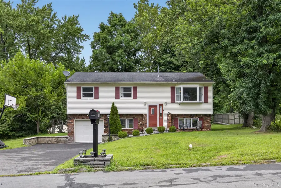 32 Surrey Road, Chester, NY 10918 - #3