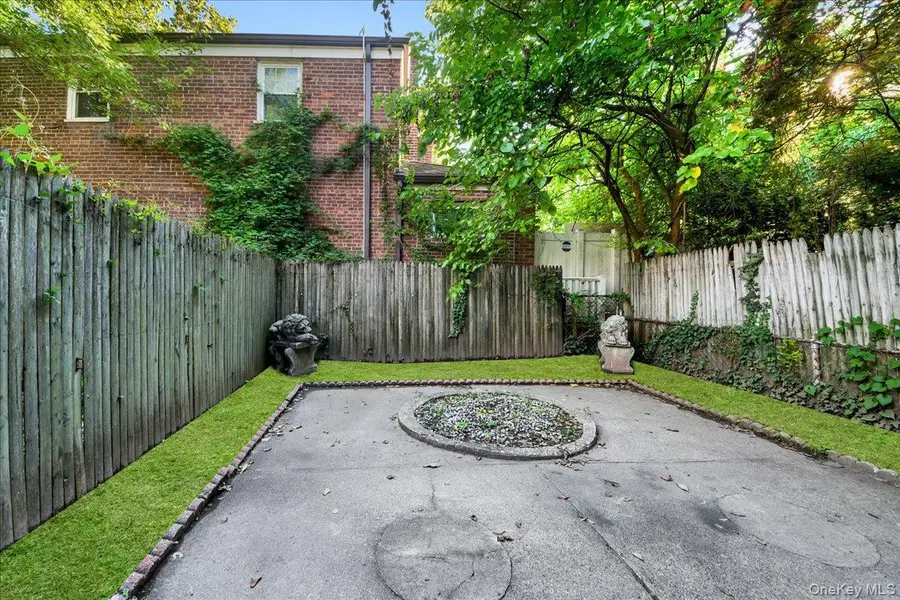 308 W 234th Street, Bronx, NY 10463 - #2