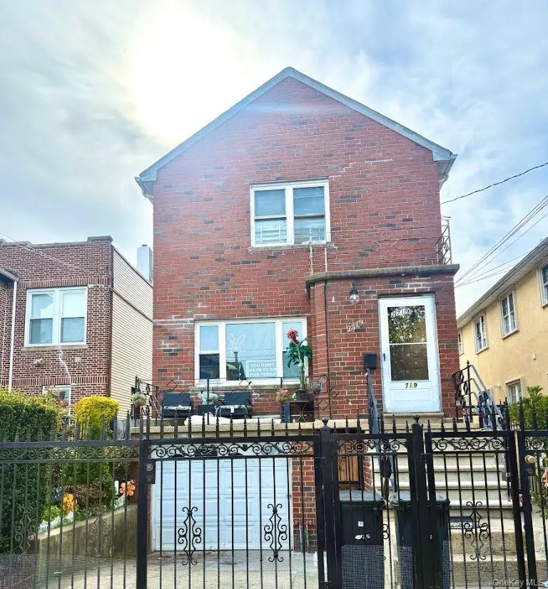 2719 Hering Avenue, Bronx, NY 10469 - #1
