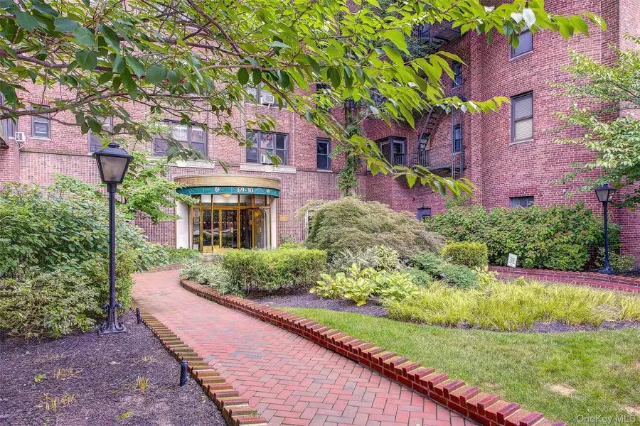 69-10 Yellowstone Boulevard #207, Forest Hills, NY 11375 - #2