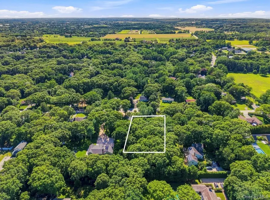 153 Huntington Crossway, Bridgehampton, NY 11932 - #2