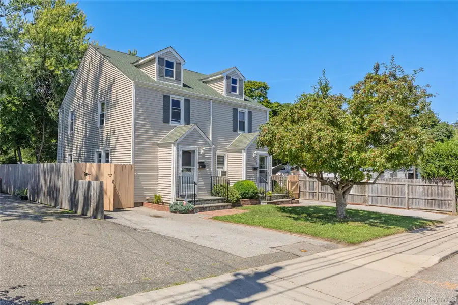 20-22 Henry Street, Kings Park, NY 11754 - #3