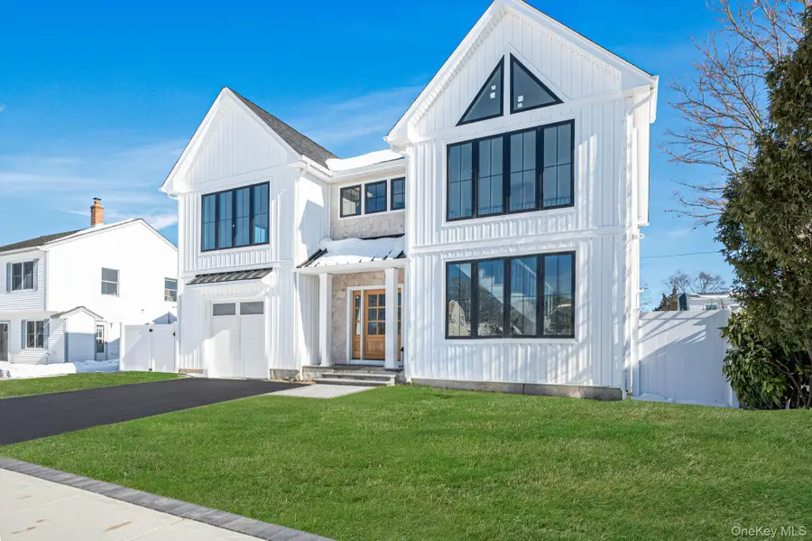 35 Cotton, Levittown, NY 11756 - #3