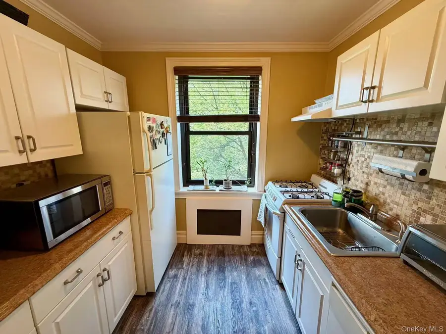 211-05 75th Ave #3D, Bayside, NY 11364 - #2