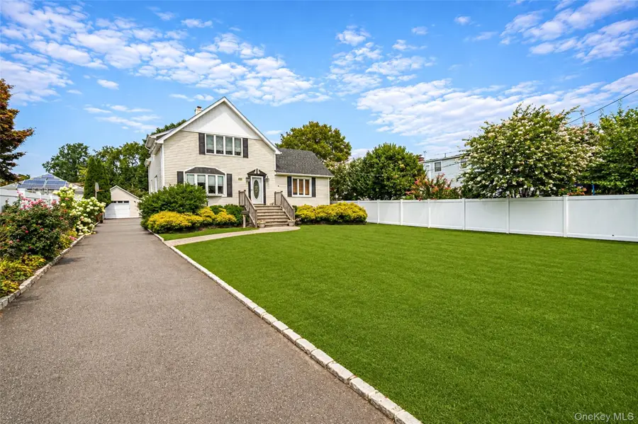 67 Boulevard Avenue, Greenlawn, NY 11740 - #2