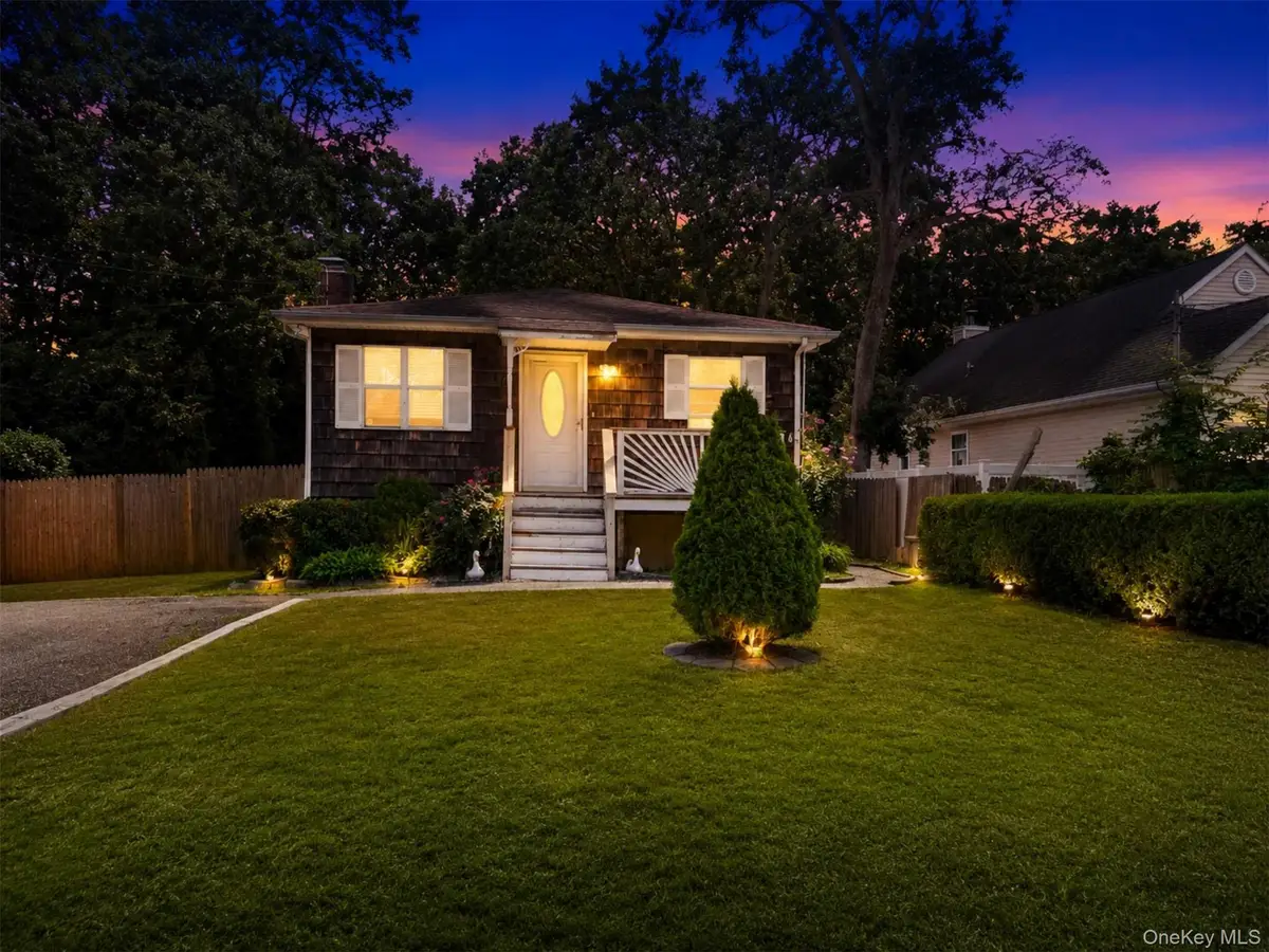 166 Auborn Avenue, Shirley, NY 11967 - #1