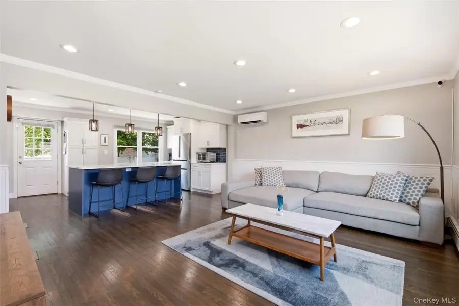 430 Hilda Street, East Meadow, NY 11554 - #3