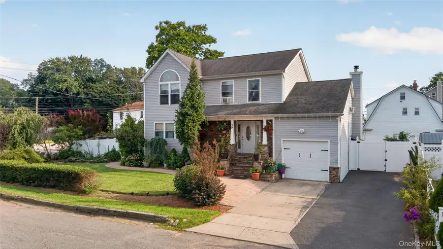 139 Smith Street, Amityville, NY 11701 - #2