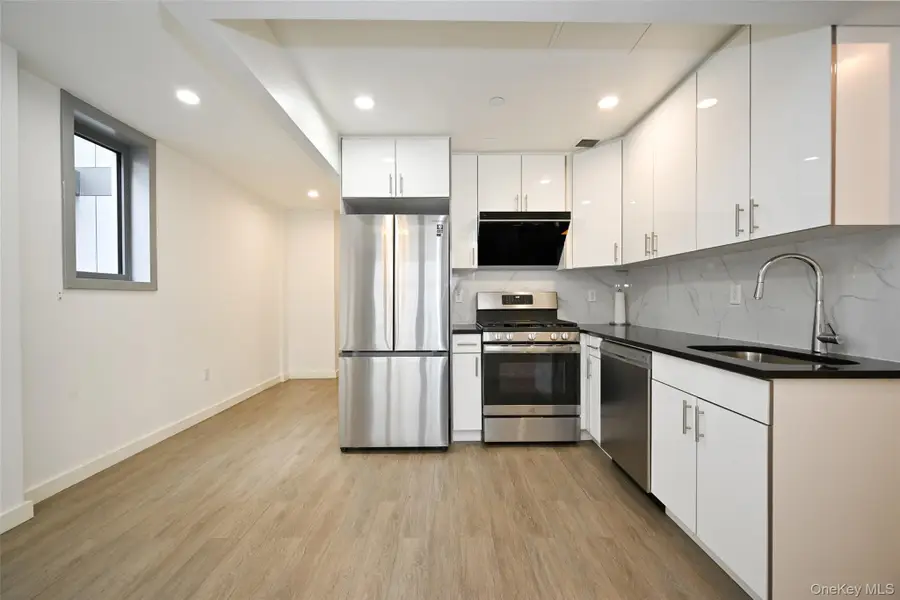 144-27 Sanford Avenue #5K, Flushing, NY 11355 - #3