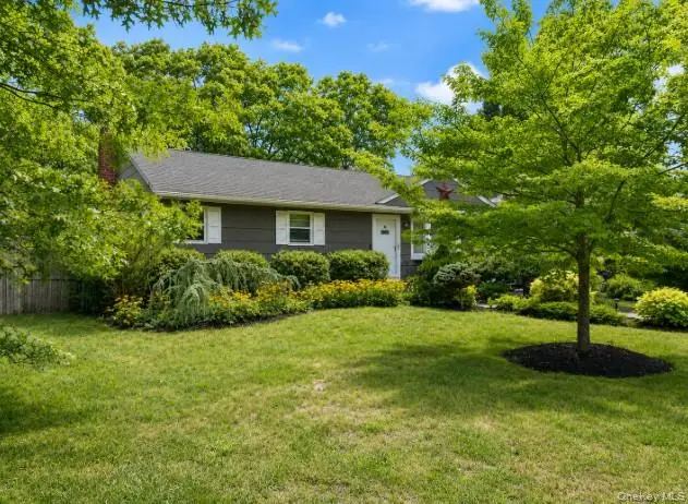 32 Robinson Avenue, Medford, NY 11763 - #3