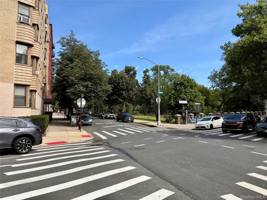 340 East Mosholu Parkway S #2C, Bronx, NY 10458 - #2