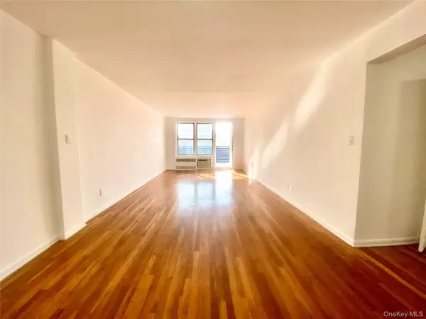 41-25 Kissena Boulevard #2S, Flushing, NY 11355
