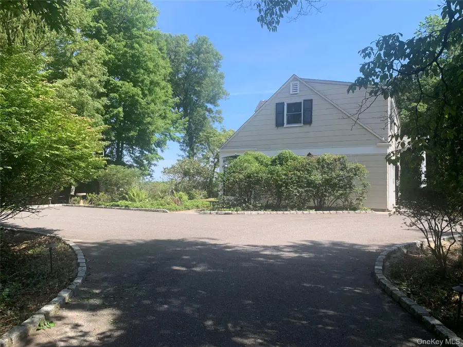 105 Laurel Lane, Port Jefferson, NY 11777 - #2