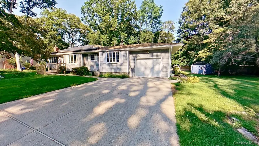 31 Cedar Branch Street, Middle Island, NY 11953 - #3