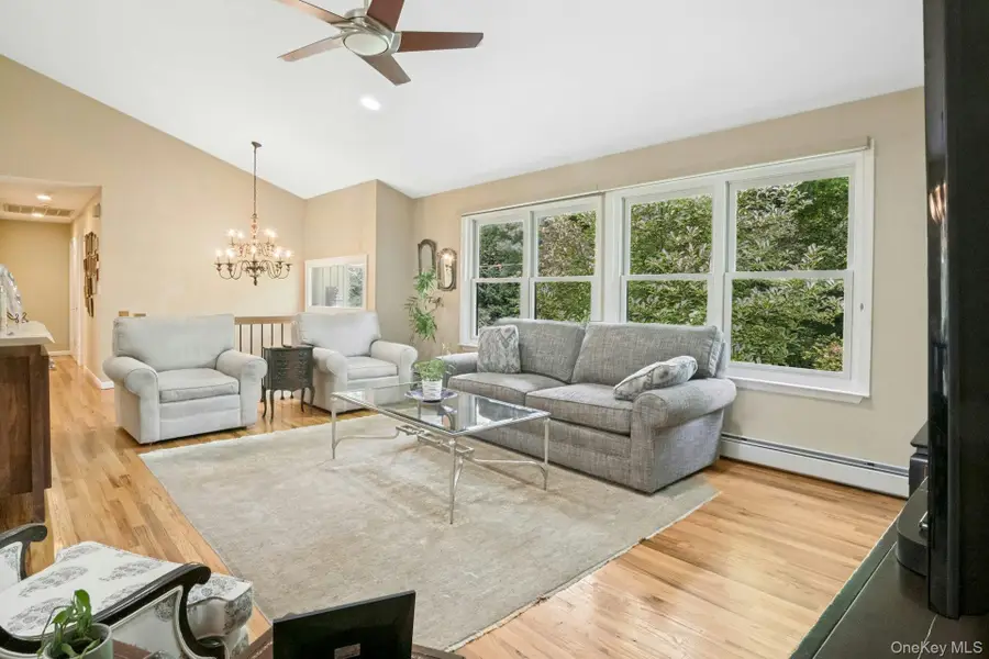 2 Lakeview Avenue W, Cortlandt Manor, NY 10567 - #3