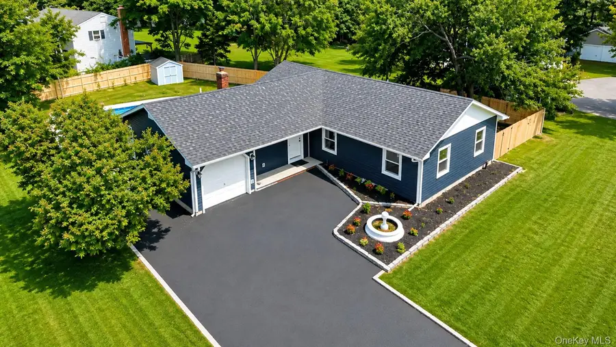 1 Martin Court, Coram, NY 11727 - #2