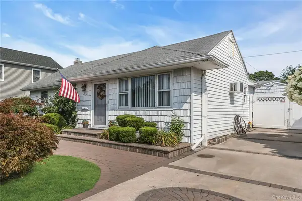 20 Jamaica Avenue, Plainview, NY 11803