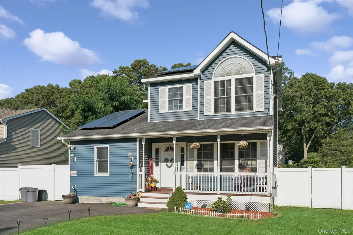 17 Robinwood Street, Mastic, NY 11950 - #1