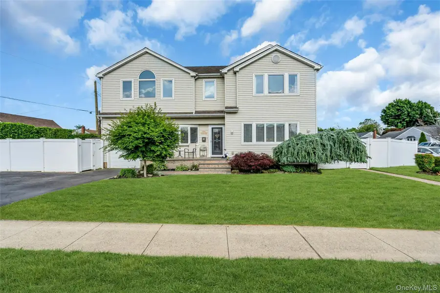 7 Mohawk Drive, Massapequa, NY 11758 - #2