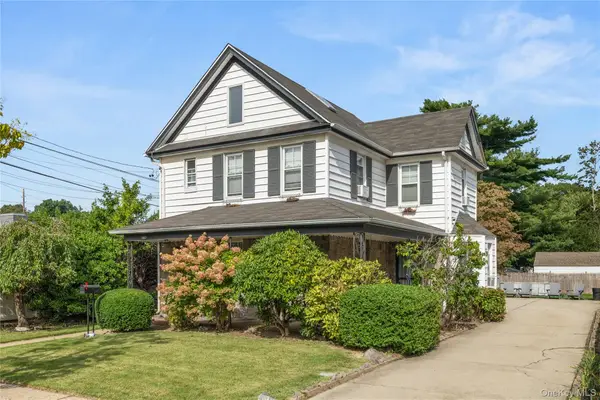 1967 Oakland Avenue, Wantagh, NY 11793