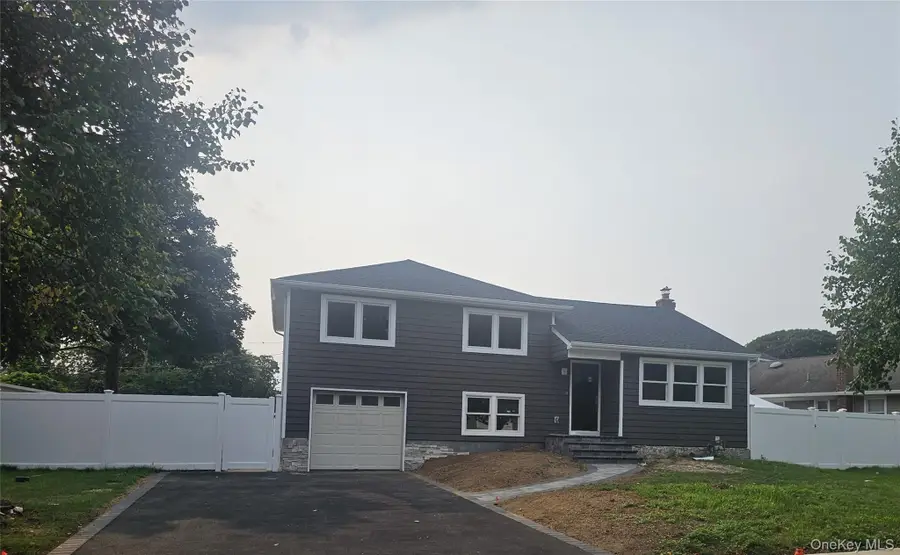3176 Morgan Drive, Wantagh, NY 11793 - #2