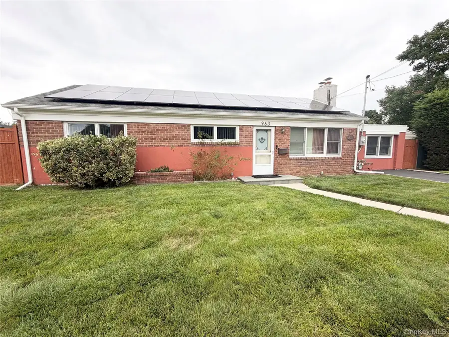 963 Hastings Street, Baldwin, NY 11510 - #2