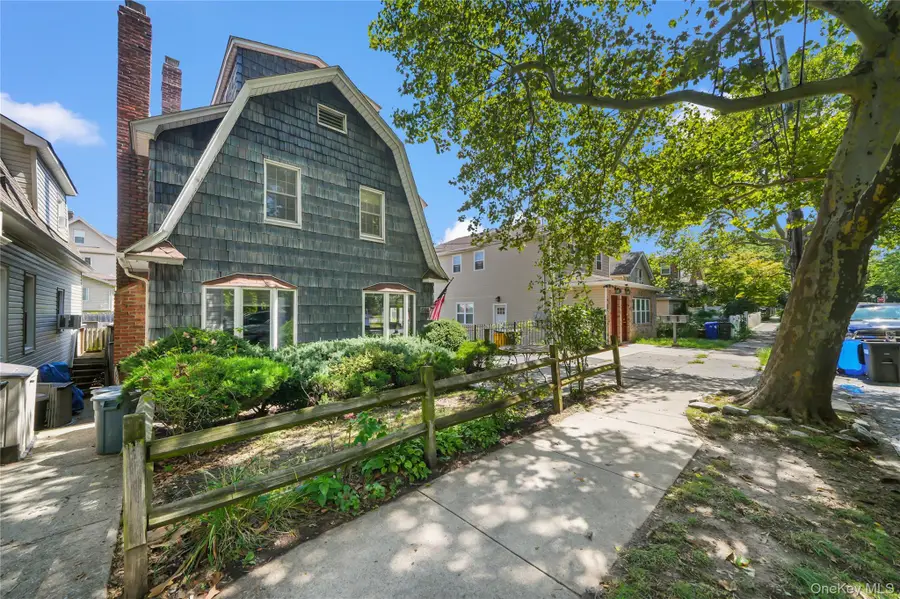 816 Throggs Neck Expressway, Bronx, NY 10465 - #3