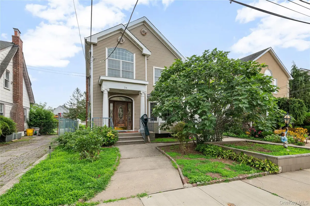 214 Avery Place, Cedarhurst, NY 11516 - #1