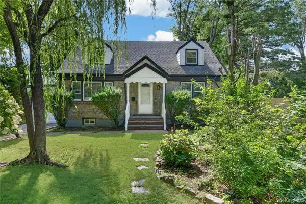 343 Sylvan Lane, Westbury, NY 11590