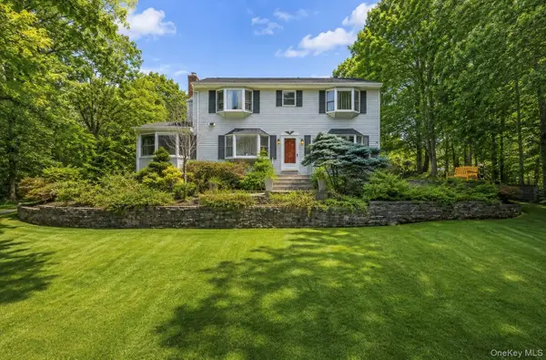 4 Chaucer Road, Staatsburg, NY 12580