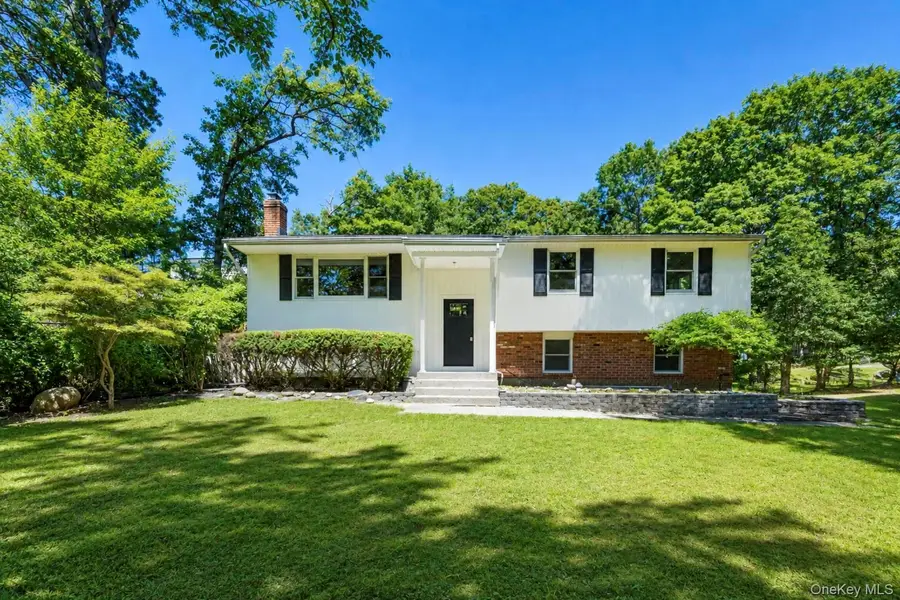 42 Noahs Path, Rocky Point, NY 11778 - #2