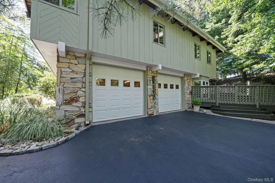 Address Withheld By Seller, Smithtown, NY 11787 - #3
