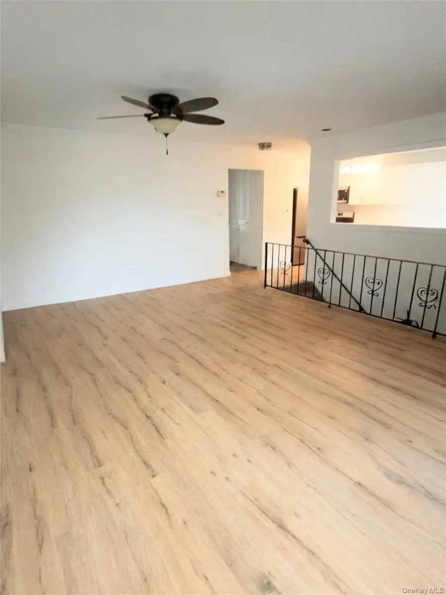 18 Fairview Circle #18, Middle Island, NY 11953 - #3