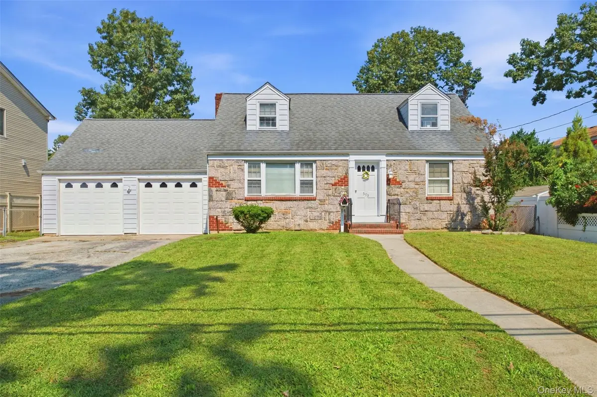 573 Grove Place, Oceanside, NY 11572 - #1