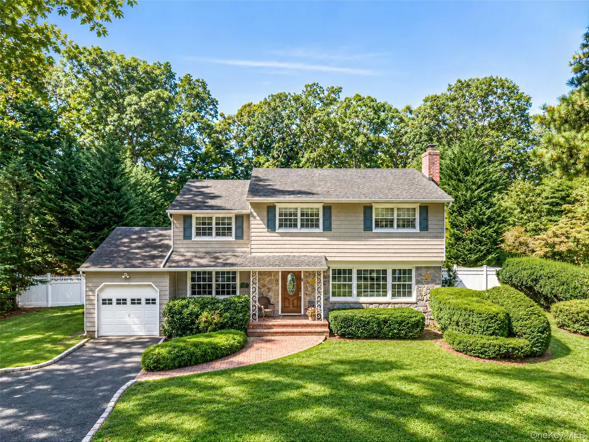 16 Dogwood Drive, Smithtown, NY 11787 - #1