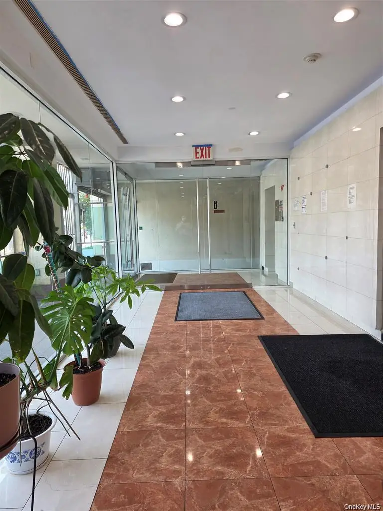 88-20 Parsons #6D, Jamaica, NY 11432 - #3
