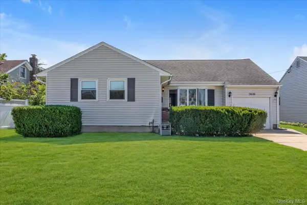 3636 Farmranch Road S, Bethpage, NY 11714