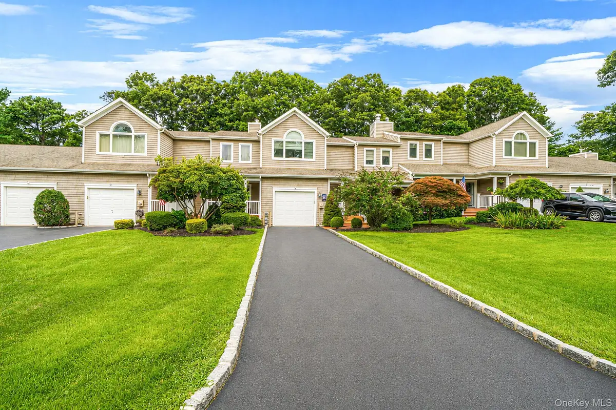 26 Kettle Hole Road, Manorville, NY 11949 - #1