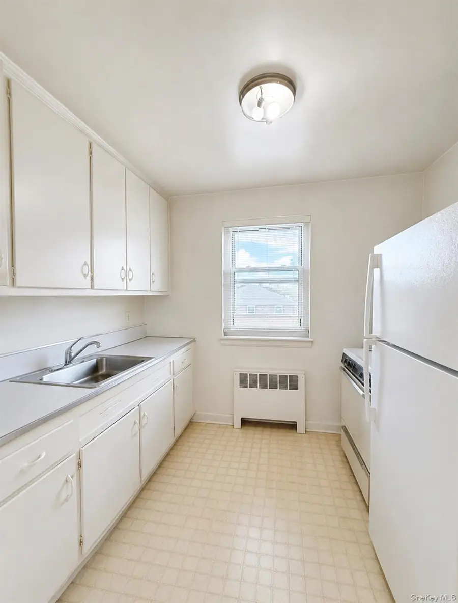 6909 150 Street #B, Flushing, NY 11367 - #3
