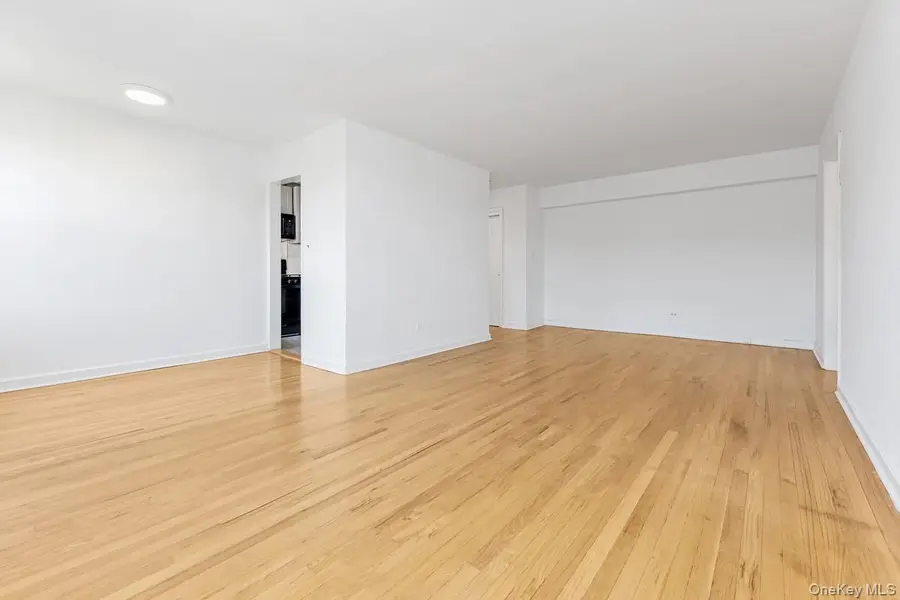 67-10 108th Street 108th Street #6A, Forest Hills, NY 11375 - #3
