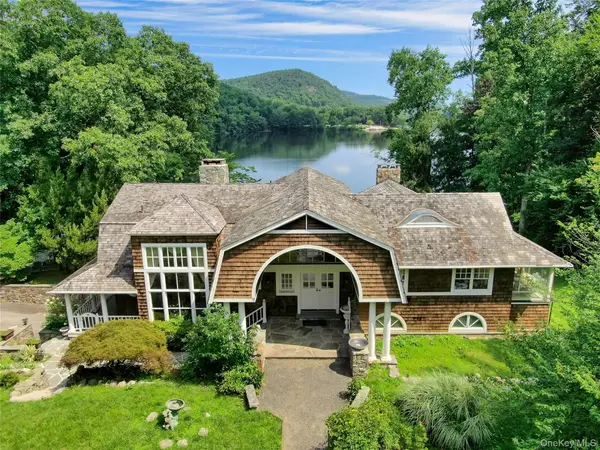 12 Lorillard Road, Tuxedo Park, NY 10987
