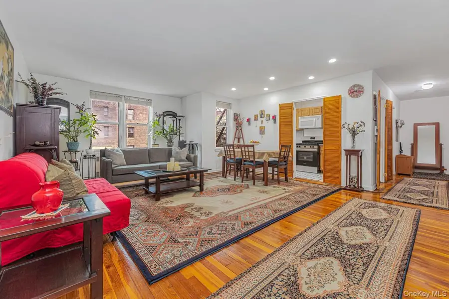66-33 Yellowstone Boulevard #5B, Forest Hills, NY 11375 - #2