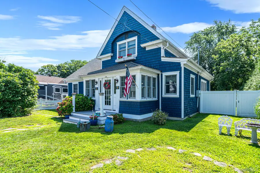 10 Park Street, Blue Point, NY 11715 - #2