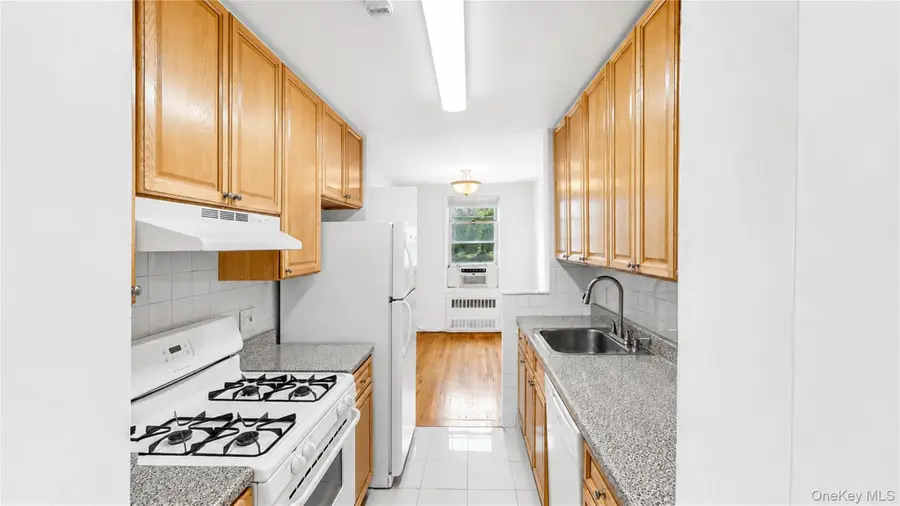 60-11 Broadway #3L, Woodside, NY 11377 - #3