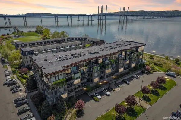 16 Rivers Edge Drive #310, Tarrytown, NY 10591