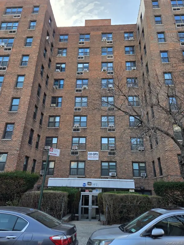 2835 Webb #7J, Bronx, NY 10468