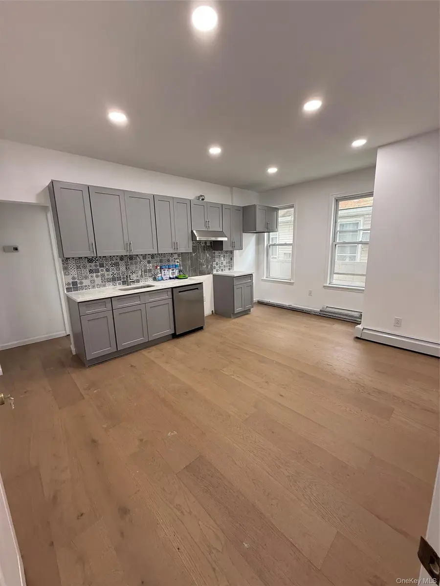 8554 106th Street, Richmond Hill, NY 11418 - #2