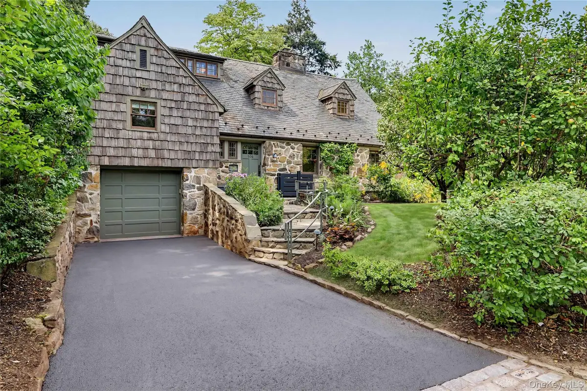 106 Glenwood Avenue, New Rochelle, NY 10801 - #1
