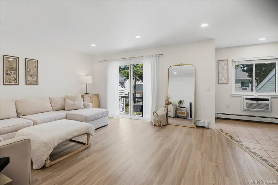 36 Richmond Boulevard #4A, Ronkonkoma, NY 11779 - #3